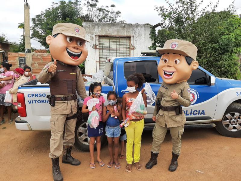 Patrulha Solidária: Cento e cinquenta famílias recebem alimentos e cobertores entregues pela PM