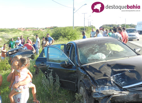 Grave acidente envolvendo dois veículos deixa uma vítima fatal