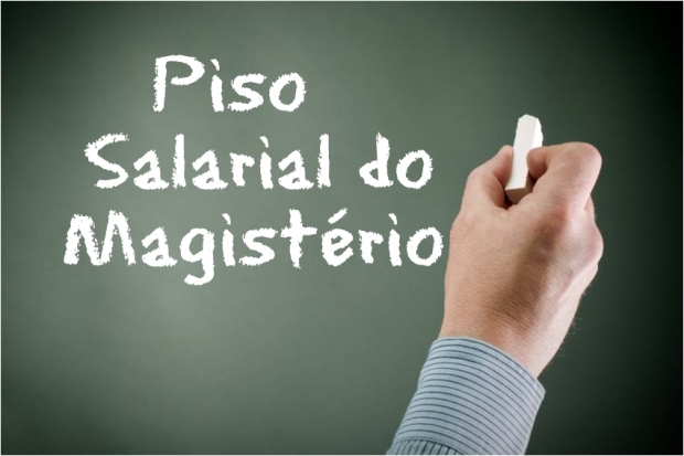 Prefeitura de Brumado anuncia reajuste do piso salarial de professores do magistério
