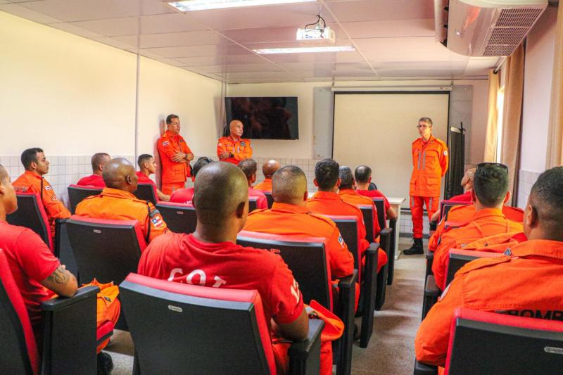 Corpo de Bombeiros Militar da Bahia envia envia 22 militares ao Rio Grande do Sul