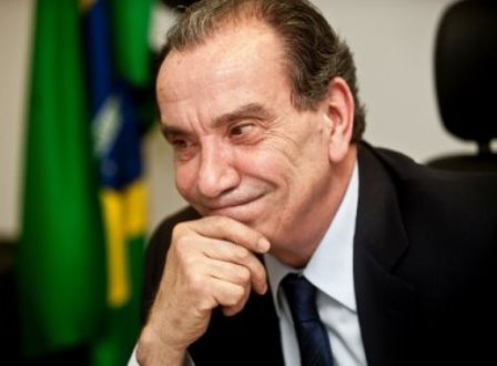 Senado rejeita redução da maioridade de 18 para 16 anos