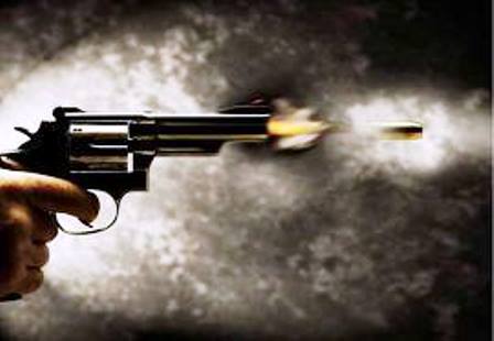 Irecê: Homem é alvejado com um tiro na cabeça o suspeito do disparo é o próprio filho de 14 anos