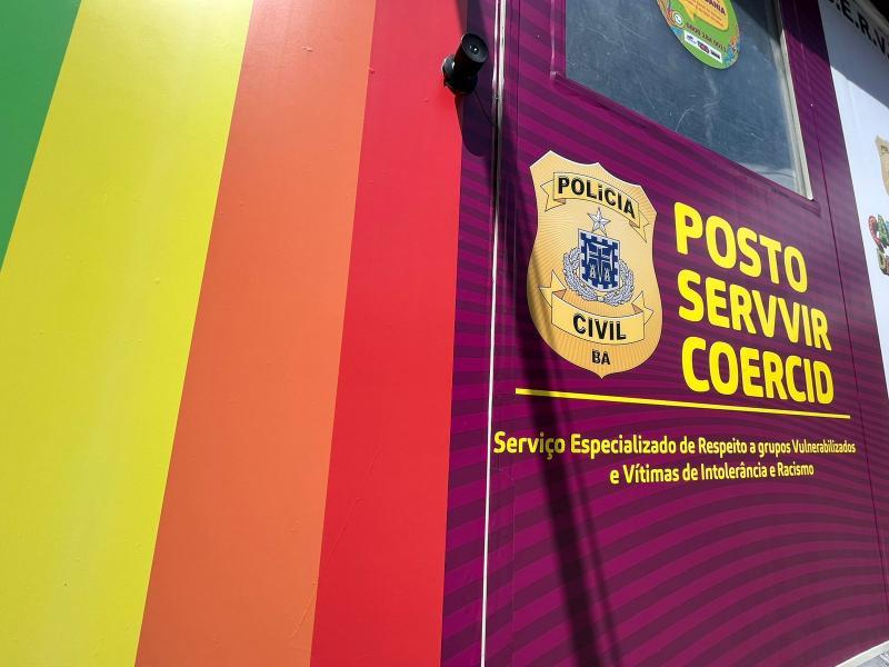 Mulher que chamou ambulante de macaco é presa pela PC durante o carnaval