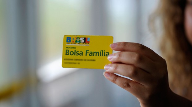 Governo reajusta Bolsa Família em 5,67%