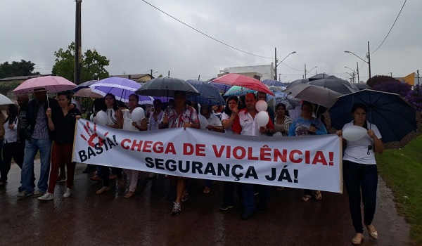 Após onda de violência, Caminhada pela Paz é realizada em Barra da Estiva 