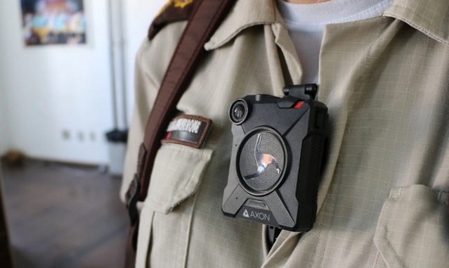 Câmeras no fardamento de policiais militares na Bahia serão implantadas até o final de 2023