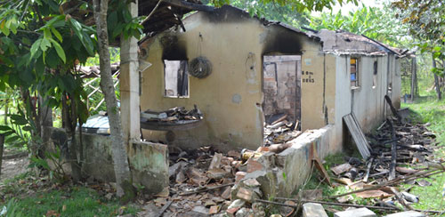 'Só me restou a roupa do corpo', disse trabalhador rural que teve a casa incendiada