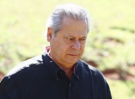 Dirceu quer agora ganhar R$ 2 mil em escritório
