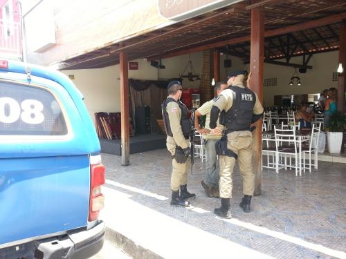 Conceituado restaurante em Brumado é fechado pela vigilância sanitária e Polícia Militar