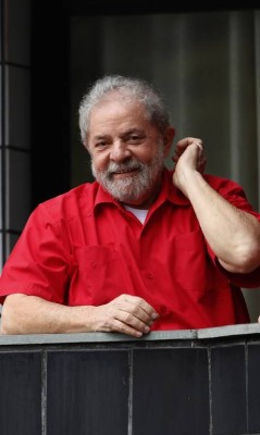 Lula aceita convite de Dilma e substituirá Jaques Wagner na Casa Civil