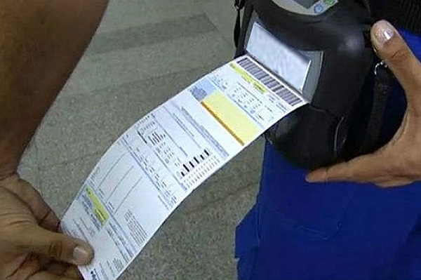 Em julho, bandeira tarifária permanece vermelha patamar 2 diz Aneel