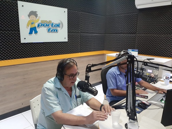 Livramento: Dr. Carlos Batista concede entrevista e fala sobre saúde e política  