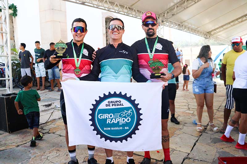 Atletas patrocinados pelo Grupo Bonfim garantiram lugar no pódio da Corrida Ecológica Brumado a Rio de Contas