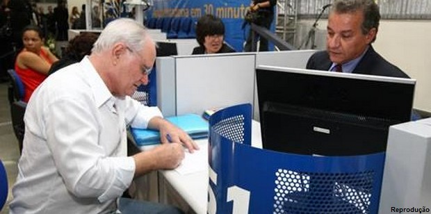 Aposentados do INSS têm até o dia 28 para provar que estão vivos