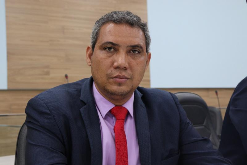 Brumado: Presidente da Câmara de Vereadores informa devolução de R$ 800 mil para recuperação de ruas após chuvas