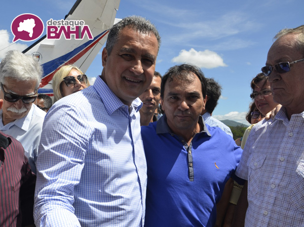 Presidente da Câmara de Tanhaçu participa de recepção ao governador em Brumado