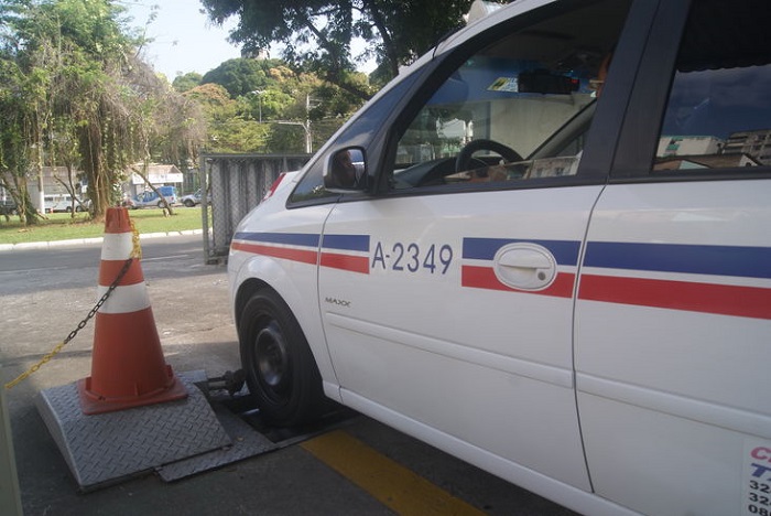 Ibametro convoca taxistas de Salvador para verificação de taxímetro