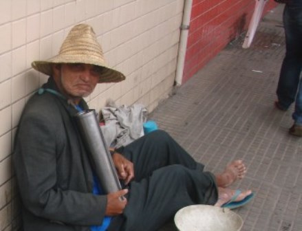 Até mendigo é assaltado em Conquista