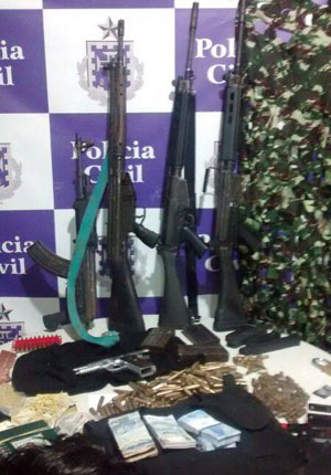Arsenal é apreendido em fazenda de lider de quadrilha que assaltou bancos em Barra da Estiva e Condeúba