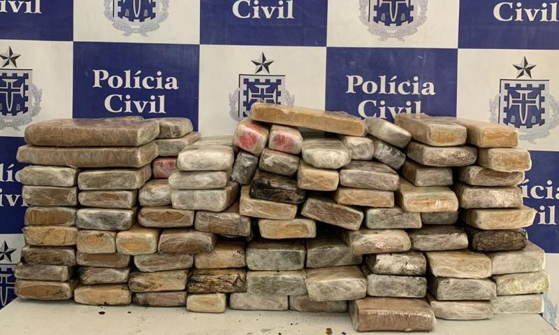Bahia: 90 kg de maconha são encontrados em carro adaptado para ser utilizado como ambulância 