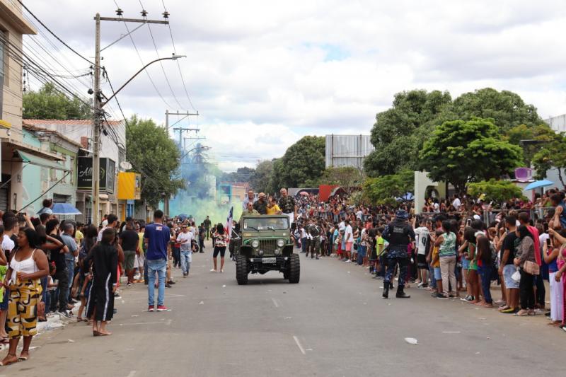 Belíssimas apresentações das escolas da rede municipal marcam o 07 de Setembro em Brumado