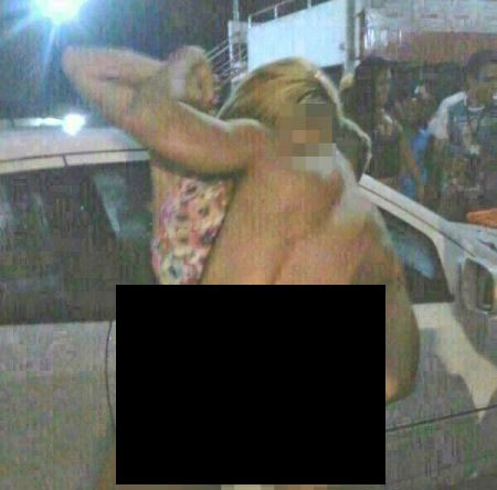 Festa no interior da Bahia termina em sexo explícito na rua.