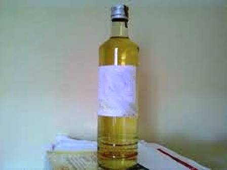 Irecê: Litro de cachaça é arremessado no teto da delegacia 