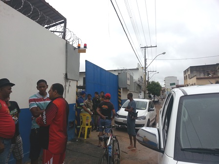 Distribuidora de bebidas no centro da cidade é alvo dos bandidos
