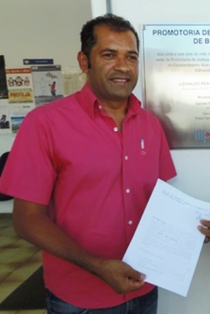 Carro parado gastou 3.064,38 litros de combustível diz vereador em denúncia ao MP