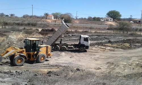 Prefeita de Malhada de Pedras não para de realizar obras e melhorias no município