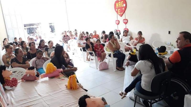 CRAS em Rio do Antônio realiza reunião com o grupo de beneficiários do BPC.