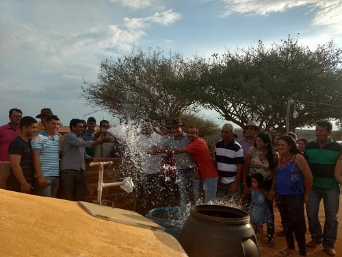 Sistema Simplificado de Abastecimento é entregue pelo governo de Guajeru à comunidade da Baixa Grande 