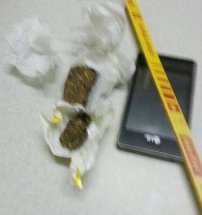 Brumadenses são presos com serra, celular e drogas 