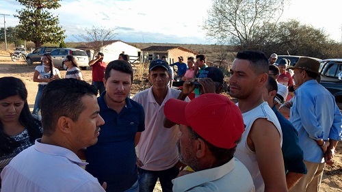 Gil Rocha entrega mais um Sistema Simplificado de Abastecimento de Água em Guajeru