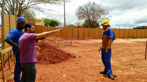 Quadra Poliesportiva no valor de R$235.000,00 está sendo construída em comunidade de Guajeru 