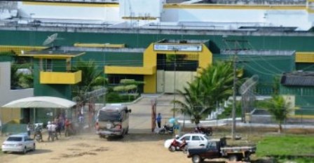 Itabuna: Presos quebram paredes e queimam colchões durante rebelião