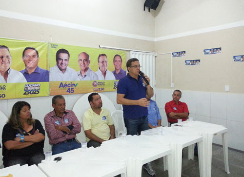 Luciano Ribeiro se reuniu com lideranças comunitárias e militantes na Vila P. Vargas