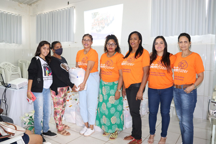 Cras de Brumado realiza doação de alimentos arrecadados nas ações do Dia do Bem Fazer