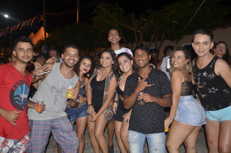 Prefeitura de Barra da Estiva movimenta o Distrito de Triunfo com fortalecimento do Carnaval 2019; veja a reportagem