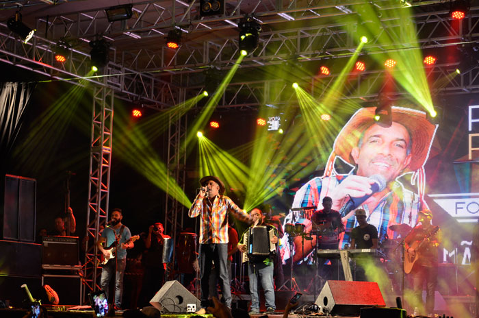 Segunda noite do São Pedro de Aracatu novamente registra grande público e atrações superam expectativas; confiras as fotos