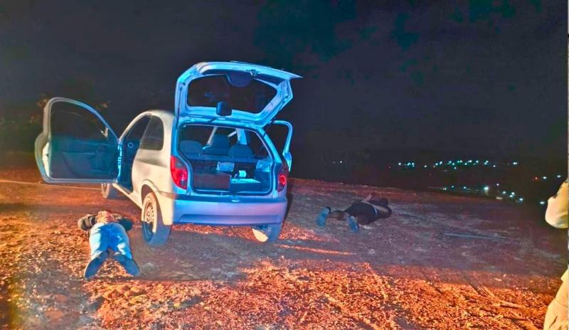 BARRA DA ESTIVA: PM RESGATOU HOMEM MANTIDO EM CÁRCERE PRIVADO E EVITOU QUE ELE FOSSE EXECUTADO