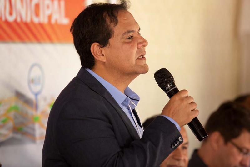 EX-PREFEITO DE BOM JESUS DA LAPA É PUNIDO POR CONTRATAÇÃO IRREGULAR DE PESSOAL