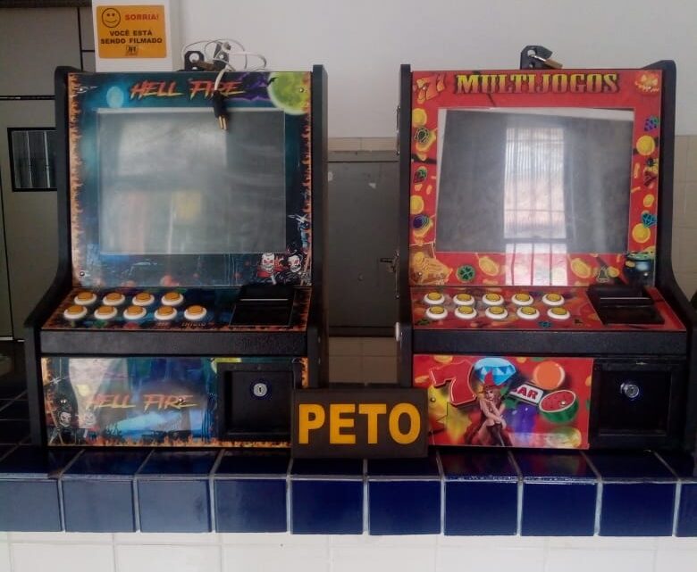 Polícia militar apreende maquinas caça-níquel na zona rural de Rio do Antônio