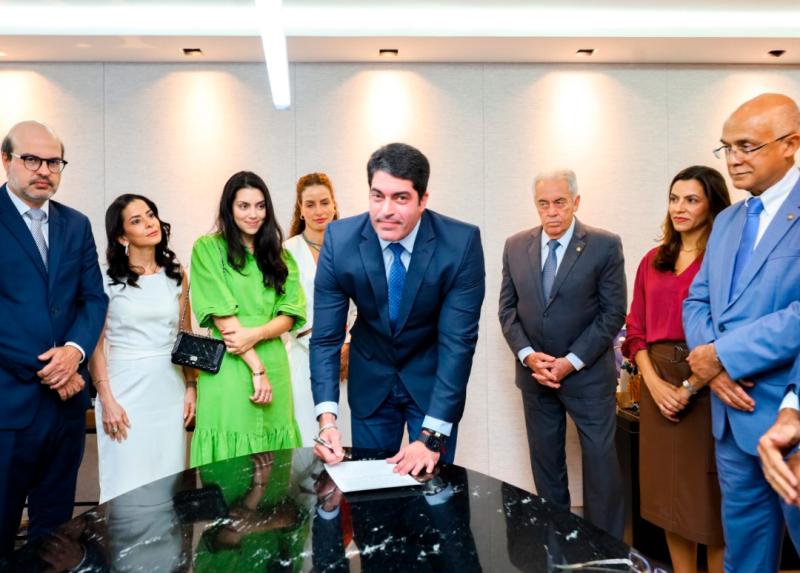 Otto Alencar Filho é empossado como novo conselheiro do Tribunal de Contas do Estado da Bahia