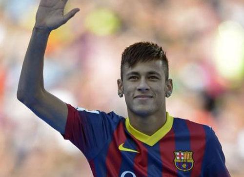 Novo pagamento transforma Neymar na contratação mais cara da história