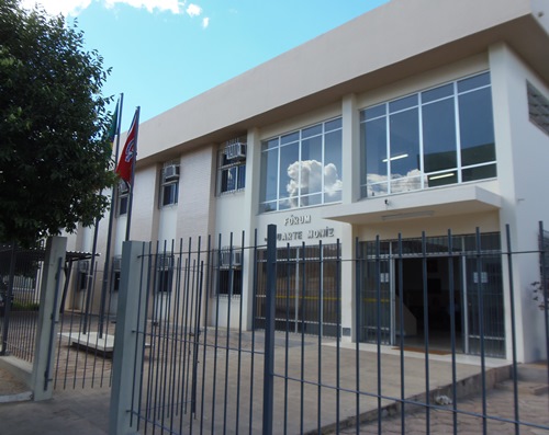 Júri Popular: Rapaz é condenado a cinco anos e quatro meses de reclusão por tentativa de homicídio   