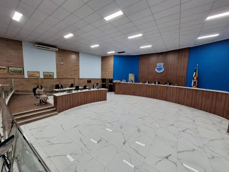 Sessão solene marca início dos trabalhos legislativos na Câmara de Vereadores em 2024