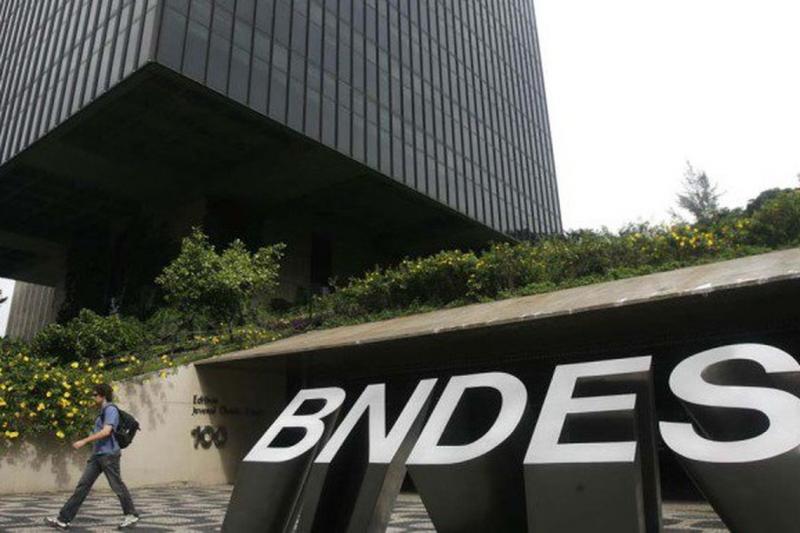 BNDES tem caixa para devolver R$ 126 bi ao Tesouro este ano