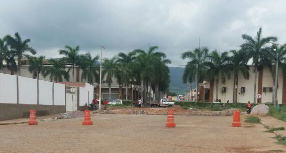 Brumado: Passagem de nível de via entre os Bairros São Félix e Centro tem previsão de ser desobstruída em fevereiro; diz secretário