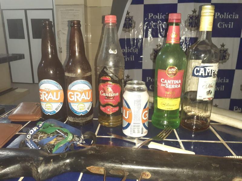 Brumado: Polícia detém pessoas que estavam em bar na zona rural descumprindo decreto estadual